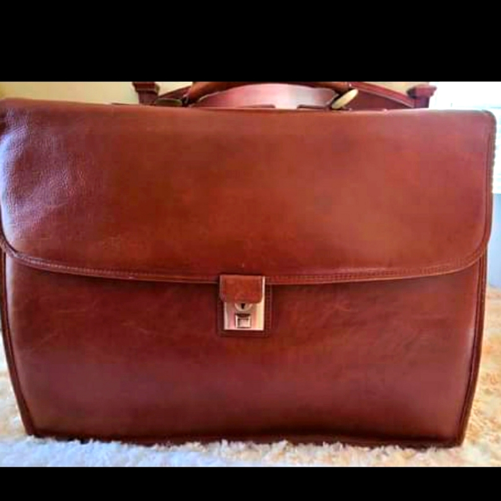 Briefcase - image 4